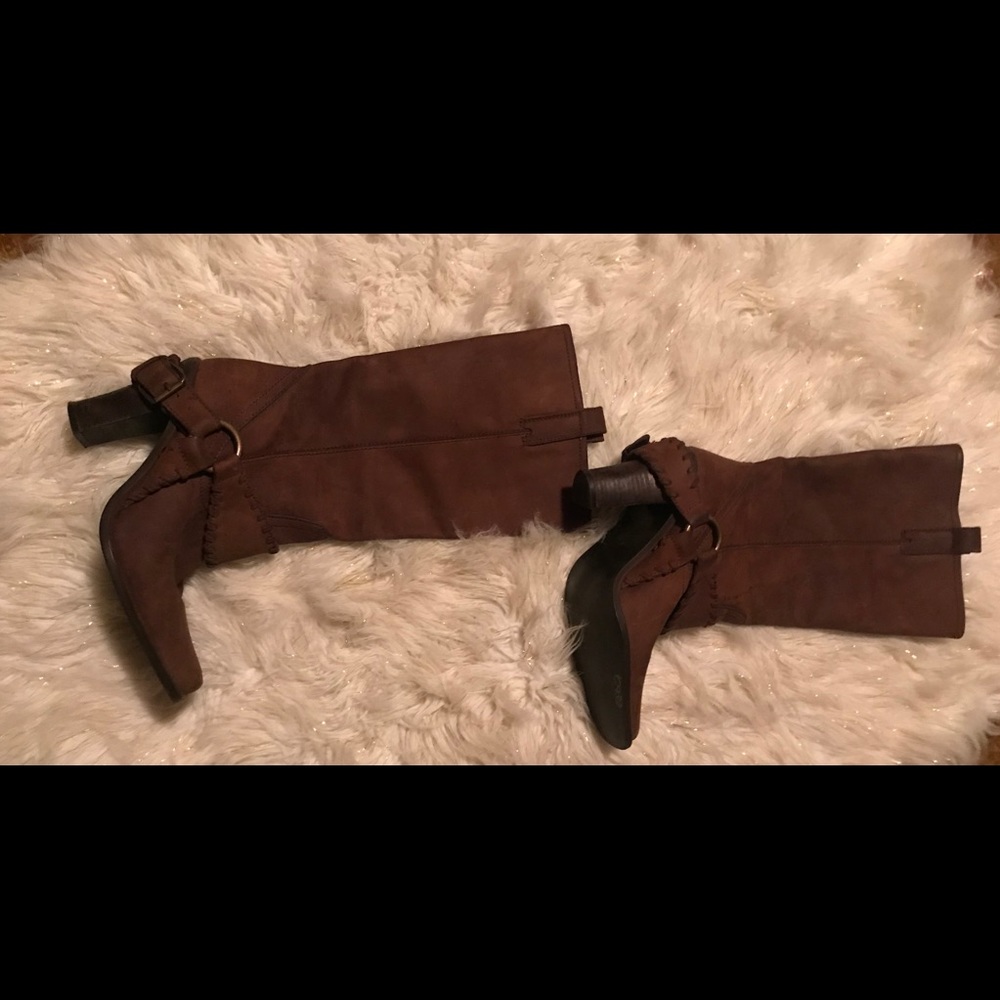 Steve Madden distressed brown boots